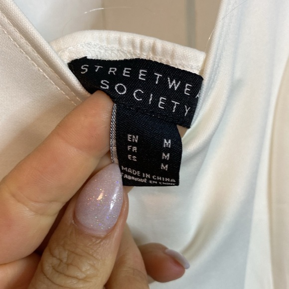 💚 Streetwear | White Cream Sleeveless Women's Peplem Top - NWTs - Medium - Picture 2 of 4